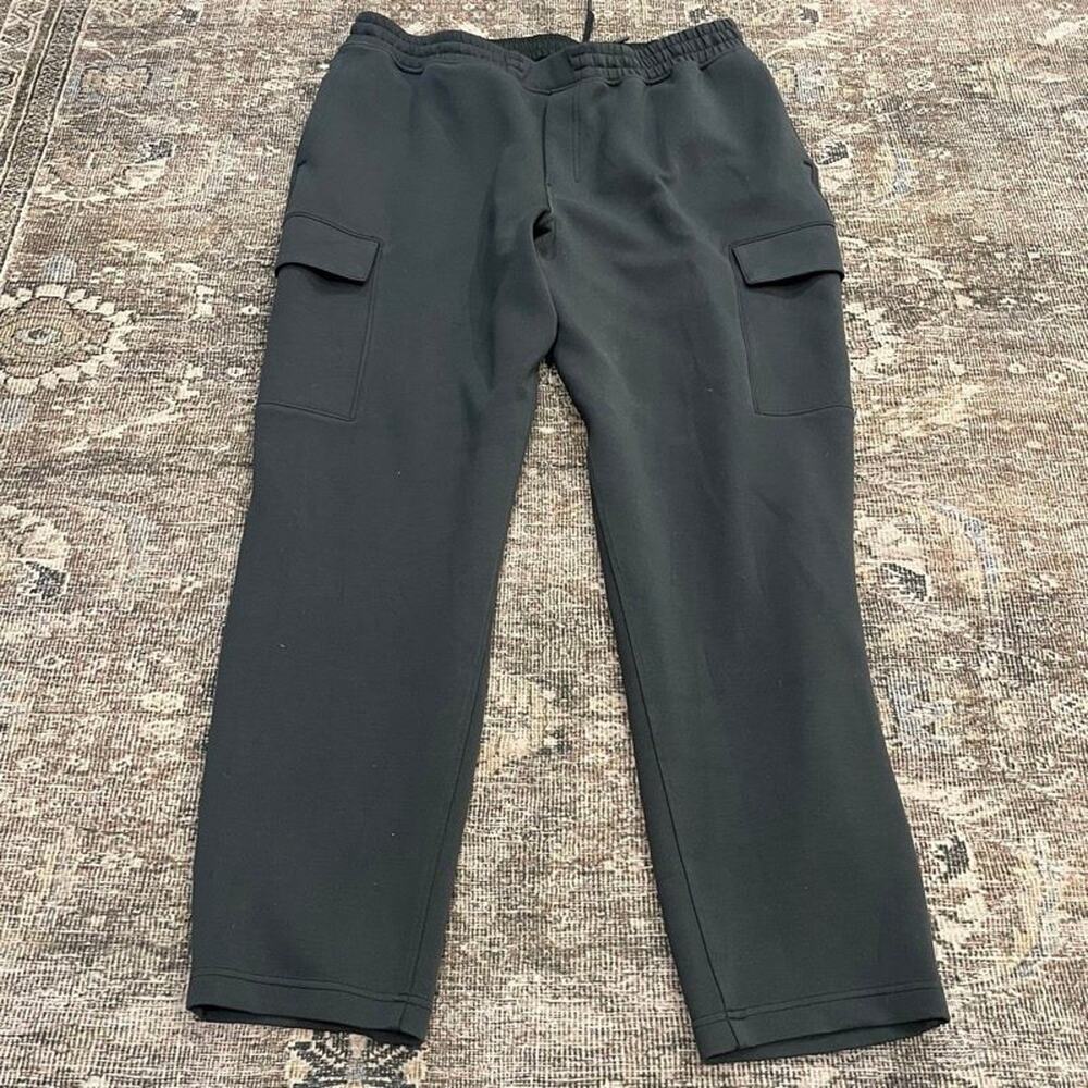Lululemon Smooth Spacer Classic-Fit Cargo Pant Charcoal Mens XXL Elastic Waist